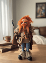 Erik — figura artesanal de guardián de la protección, hecha por Duendes del Uruguay, vista 5